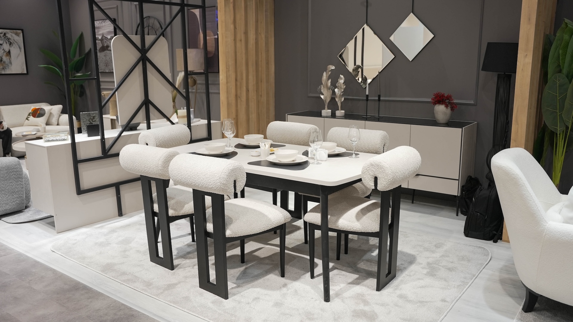 Nevada Diningroom Nevada Diningroom